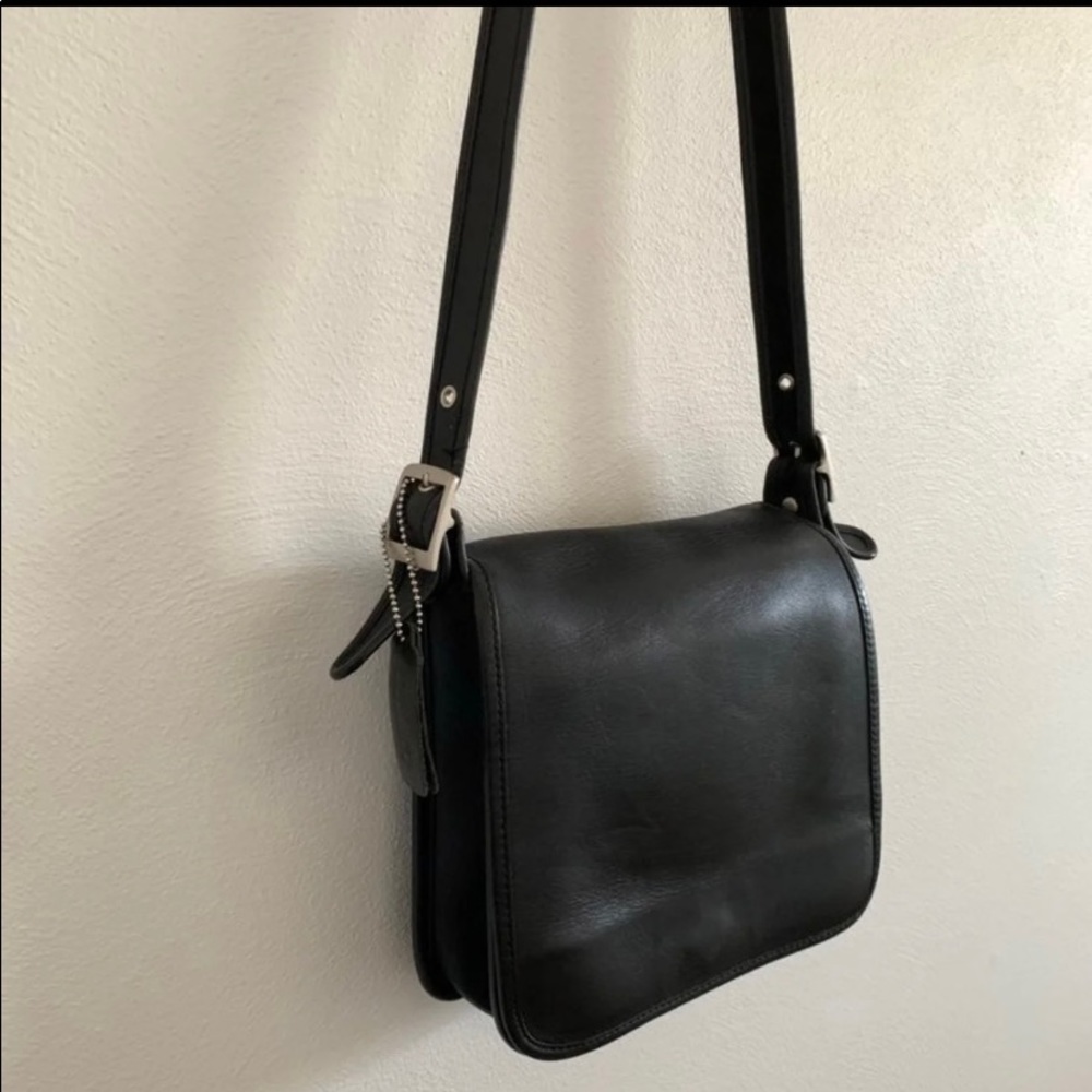 Black Vintage COACH leather crossbody/messenger bag